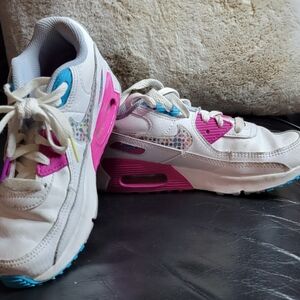 Nike White and Pink Air Max Sneakers Retro Design